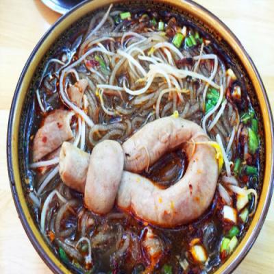  學(xué)手工肥腸粉技術(shù)做法哪里一對一？超小投資創(chuàng)業(yè)項目