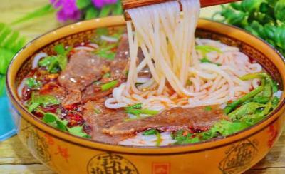 小吃培訓在哪里學最好？學習羊肉粉技術(shù)培訓