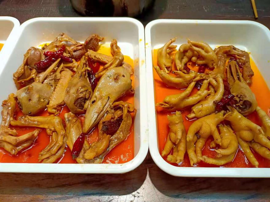 小吃技術(shù)培訓(xùn)學(xué)校費(fèi)用多少錢？