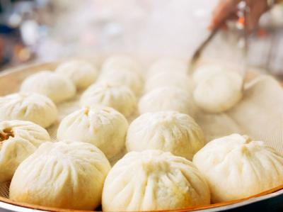 小吃培訓(xùn)學(xué)校靠譜嗎？三大保障等你來(lái)挑戰(zhàn)