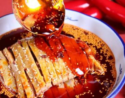 小吃培訓學?？煽繂幔拷诌厰[攤小吃培訓