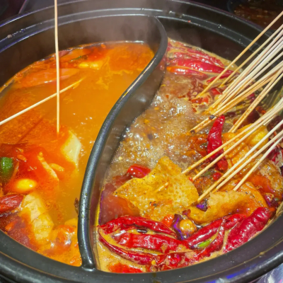 學串串香技術培訓多少錢？成都串串學校怎么樣？