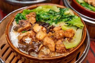 籠仔飯技術(shù)培訓去哪里？飄味緣餐飲技術(shù)培訓，助您開啟財富蒸籠！